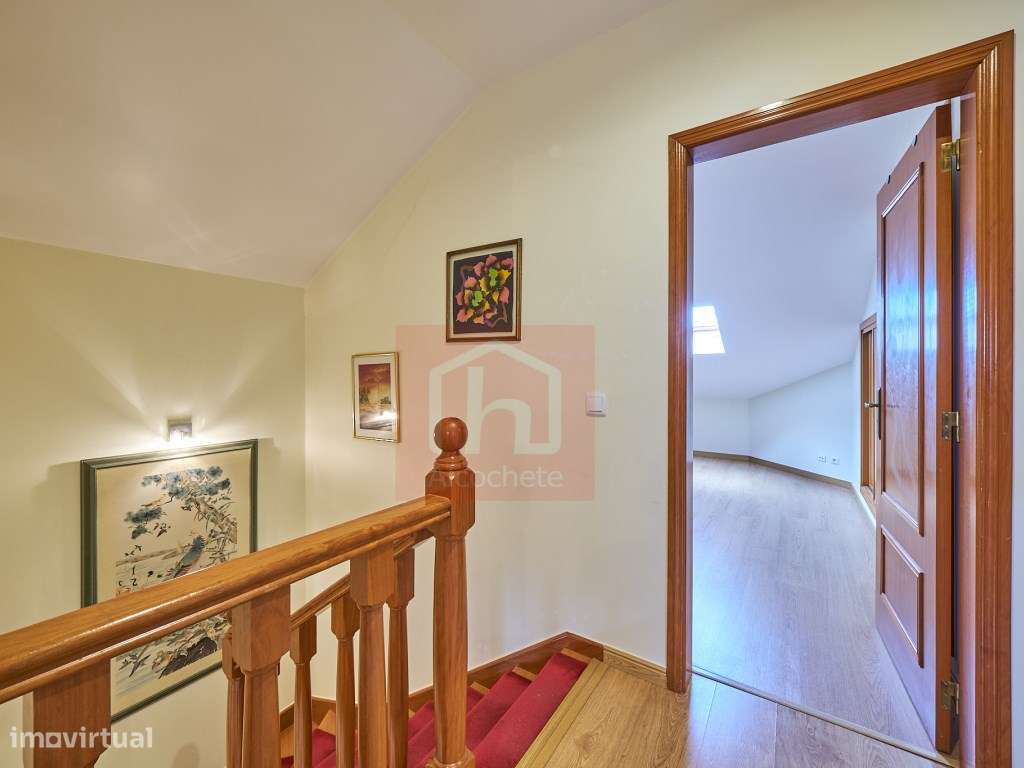 Apartamento duplex T2+3 em São Francisco.-23