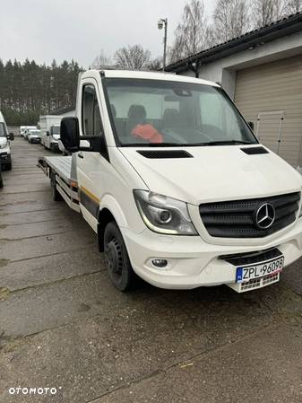 Mercedes-Benz Sprinter 519 - 19