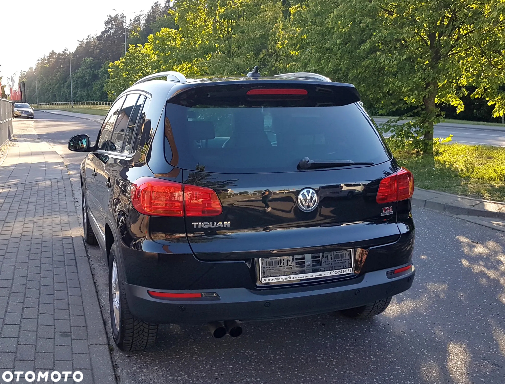 Volkswagen Tiguan 1.4 TSI 4Motion Exclusive - 4