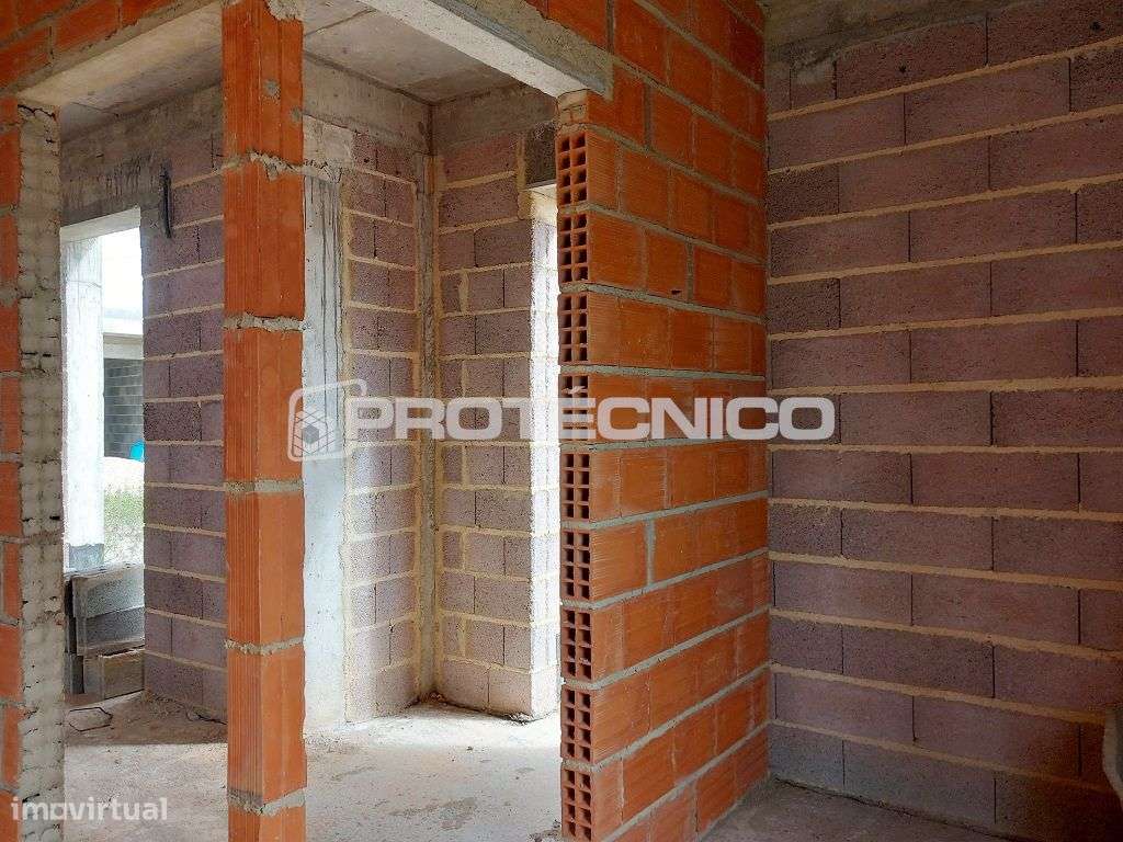 Moradia T4 Isolada – Santa Joana - Grande imagem: 3/10