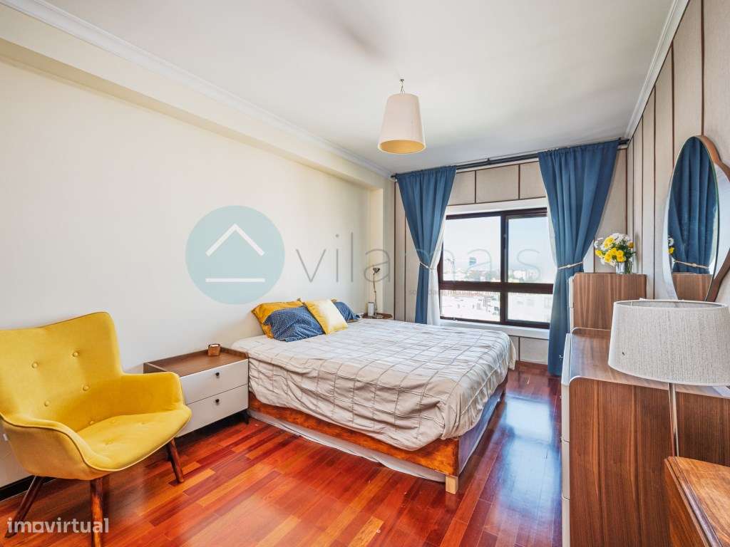 T2 à Venda na Areosa, Porto | Renovado, Garagem e Vista Mar-7