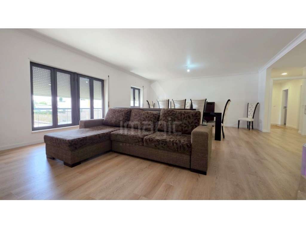 Apartamento T3 com terraço - centro de Mafra - Grande imagem: 3/24