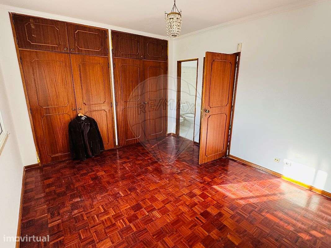 Moradia T4 para venda-6