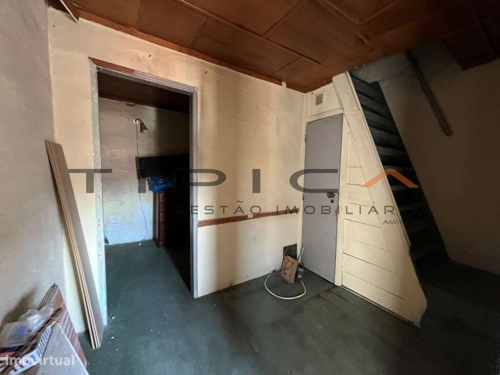 Oportunidade única - Prédio com vista deslumbrante para Monsanto - Grande imagem: 3/9