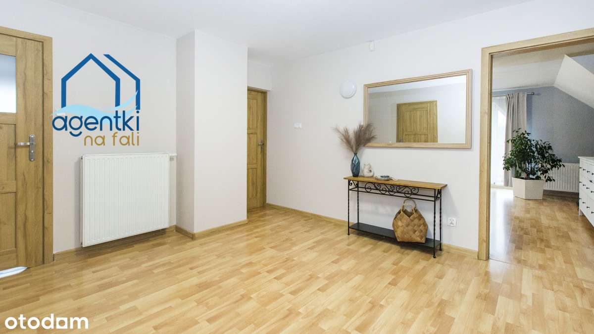 Dom z basenem oraz dużą działką,idealny dla rodzin-10