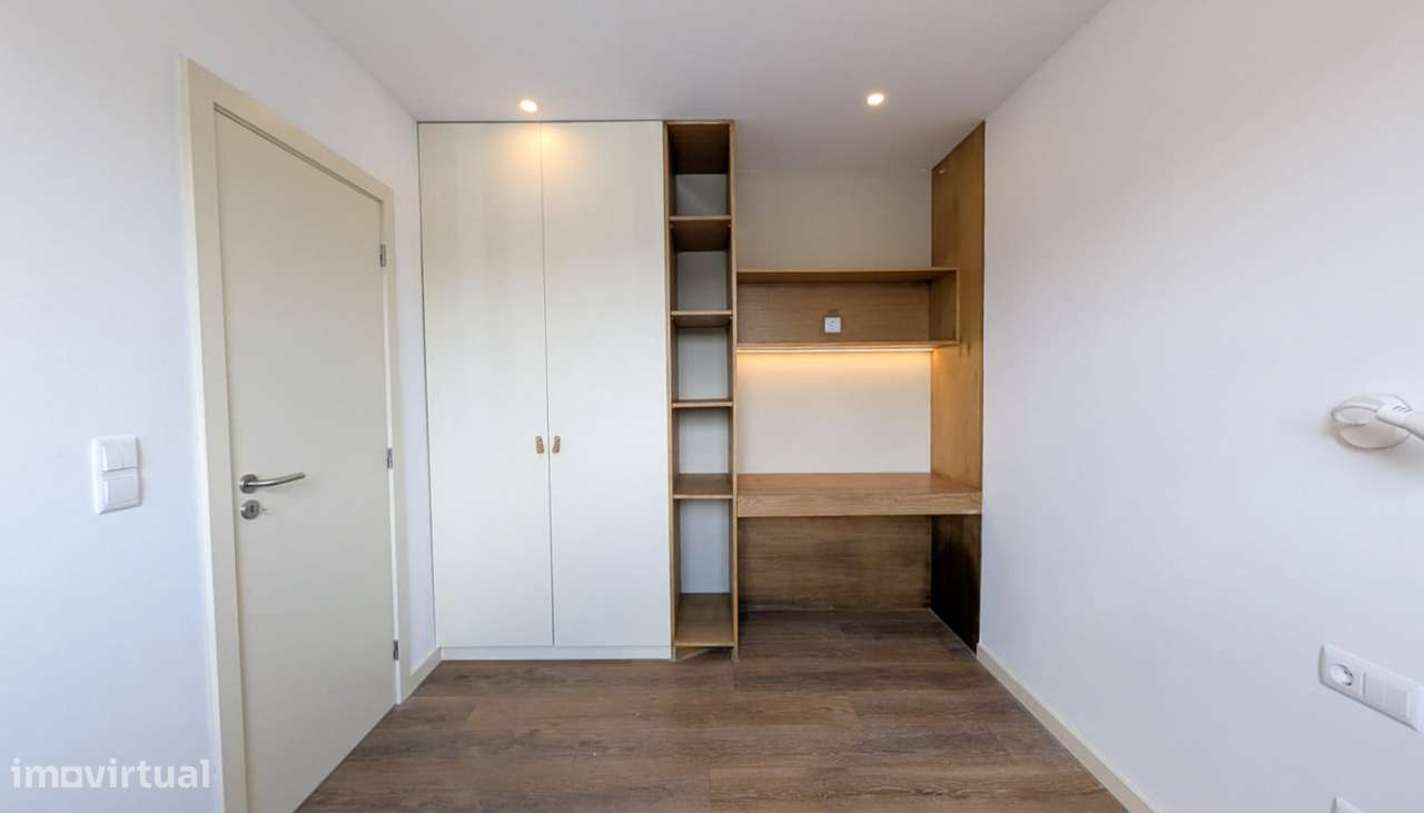Venda de Moradia V2+2, São Mamede de Infesta, Matosinhos-5