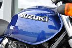 Suzuki GSX - 27