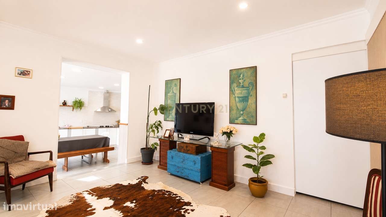 Moradia T3 em lote de 936m2 em Vila Alegre, Fernão Ferro-54