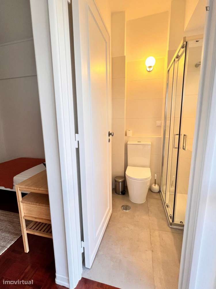 Quarto - localizado em Olivais Lisbon - Grande imagem: 2/10