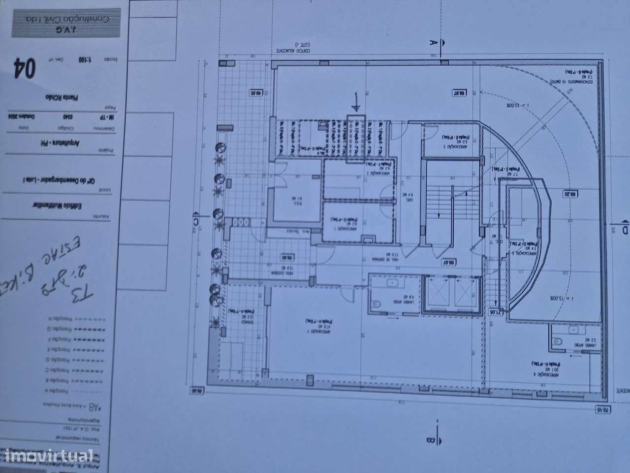 T3 2º Luxo c Estac. Arrecad., Varandas, Vistas jtº Forúm Almada-29