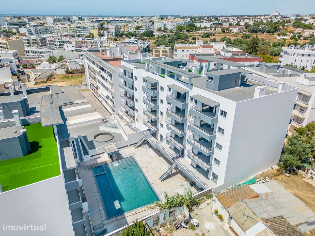 Apartamento T3 Novo no Condomínio "Olhão Residences" com Piscina, Luga - Grande imagem: 1/13