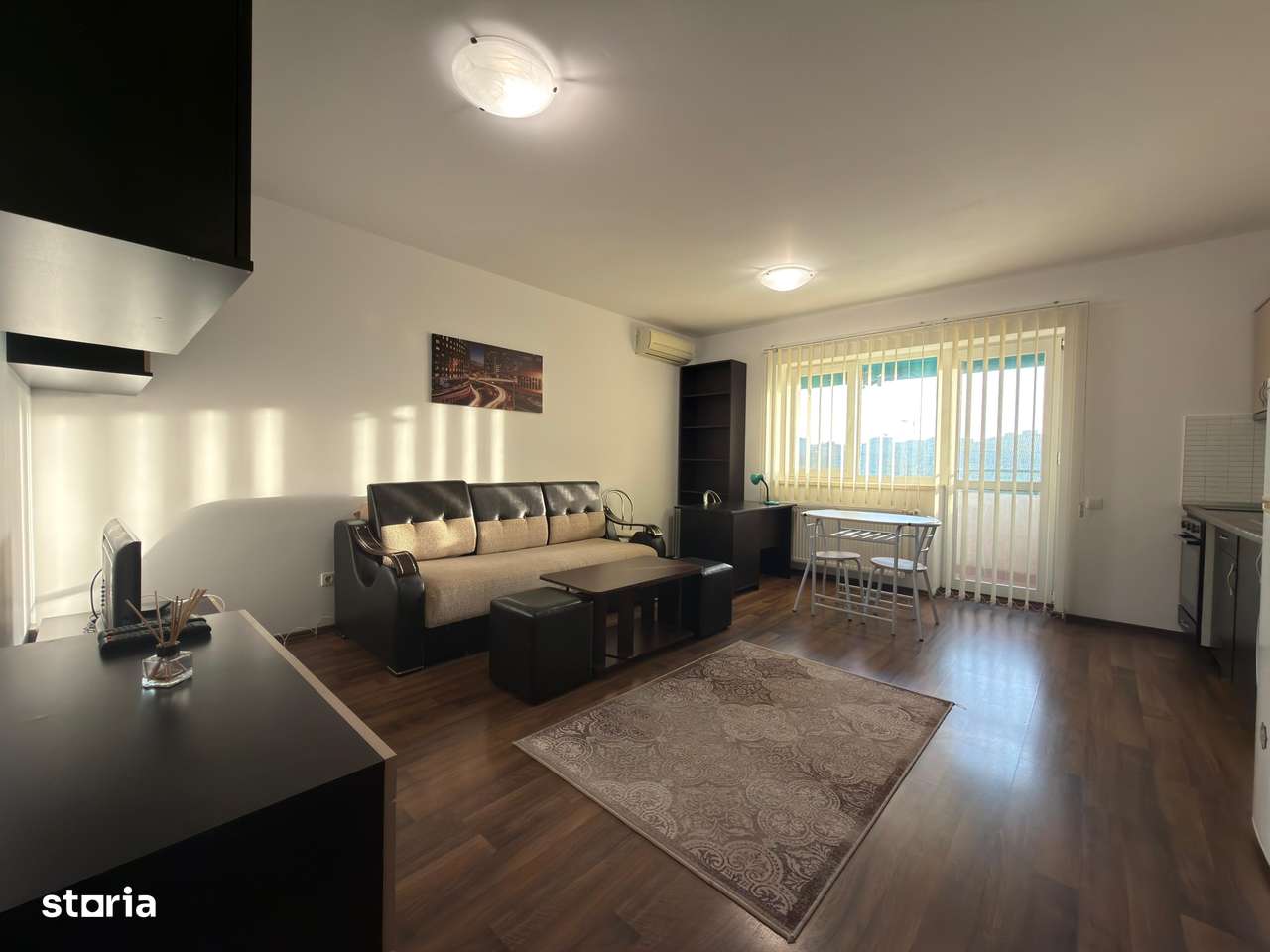 Închiriez Garsonieră Modernă în Complex Quadra 2 – Etaj 6, Pază 24/7 - Imagine principală: 2/6