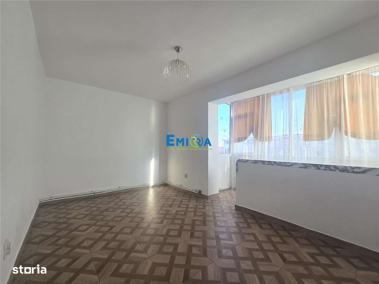Apartament 3 camere de vanzare in Bacau zona Republicii-2