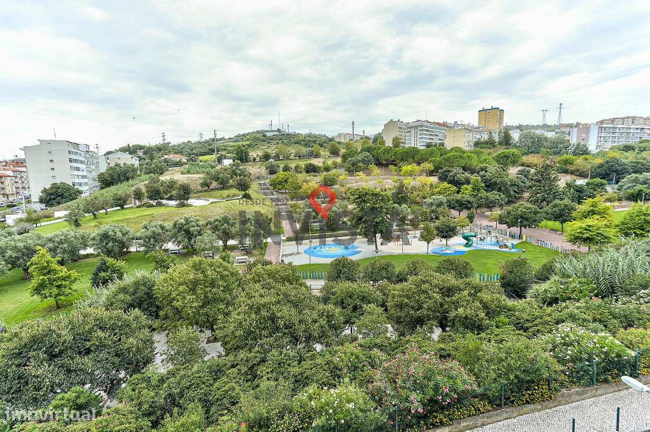 T2 em Santa Sofia | Vista para o Jardim-16