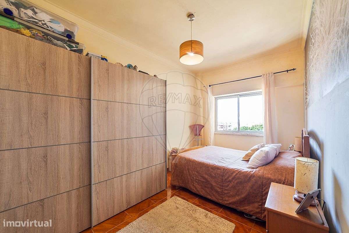 Apartamento T2 para venda na Cruz de Pau, Amora.-8