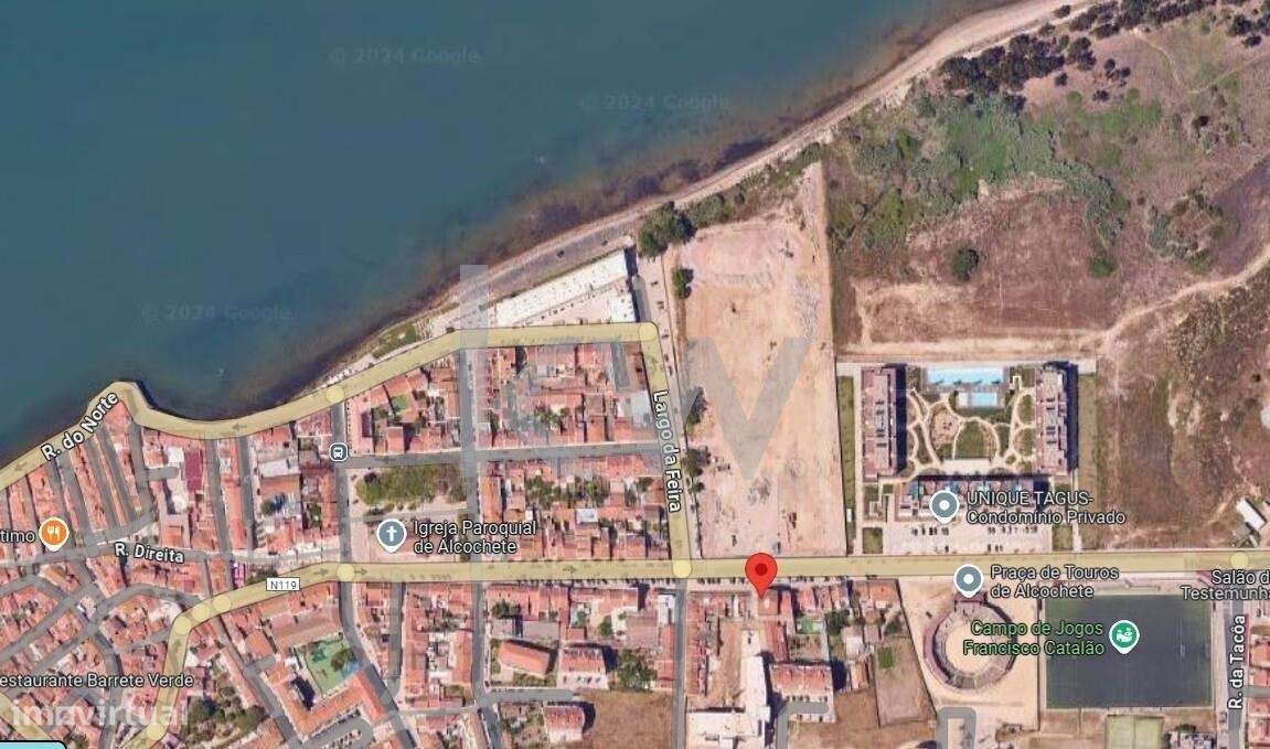 Loja Exclusiva para Venda no Centro de Alcochete – Localização Privile - Grande imagem: 2/2