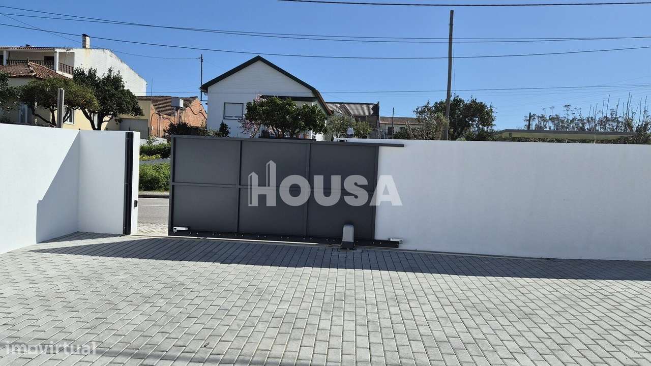 Moradia T3 Térrea Geminada – NOVA-23