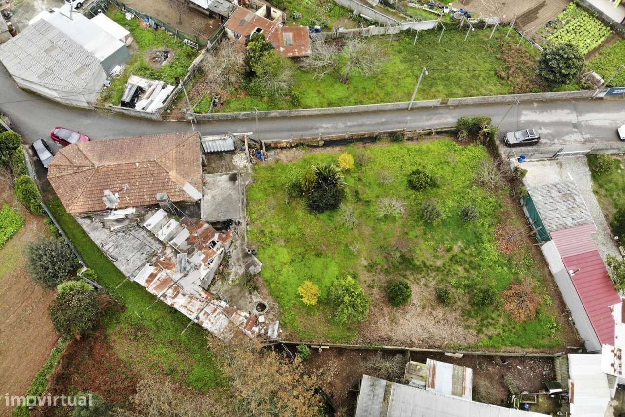 Moradia T2 para Recuperar em Pedroso, + terreno 1.072 m2 com viabilida-11