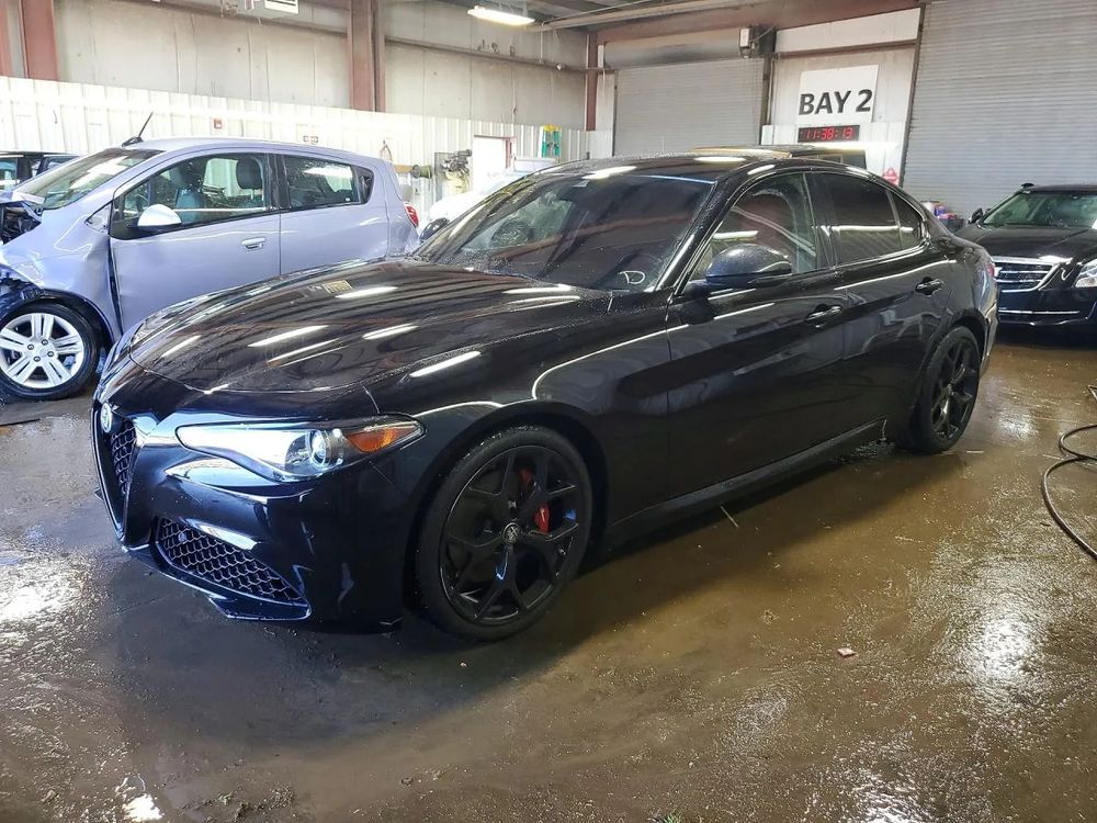 Alfa Romeo Giulia 2.0 Turbo 16V AT8-Q4 Ti 2019