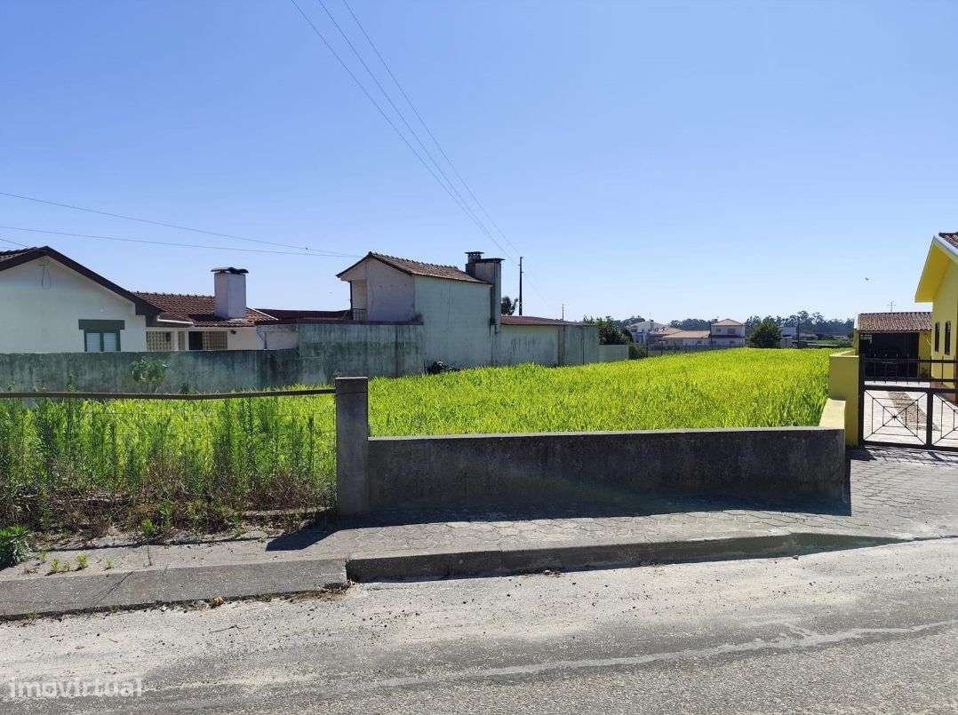 Terreno para construção com poço - Grande imagem: 2/3