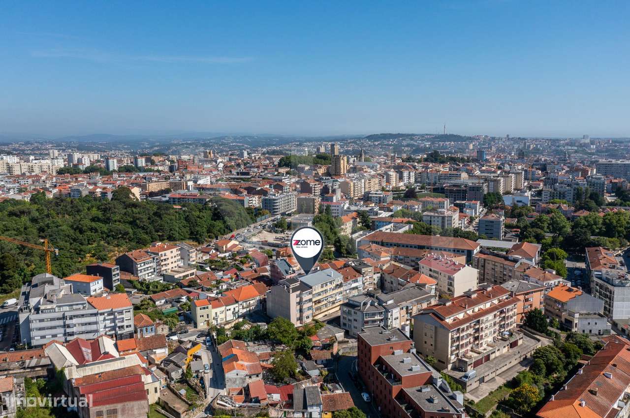 T2+1 com Varandas, Lugar de garagem, Totalmente Remodelado - Paranhos-43