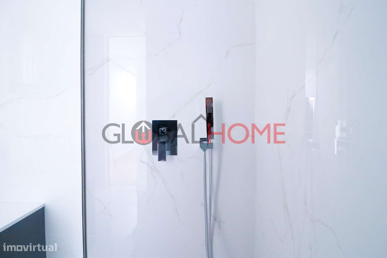 Moradia T3 Nova com Terraço e Piscina em São Pedro da Cova-42