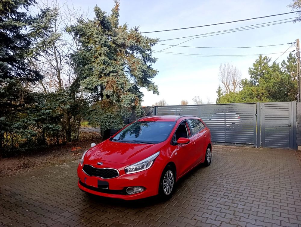 Kia Ceed II (2012-) 1.4 Comfort + 2014