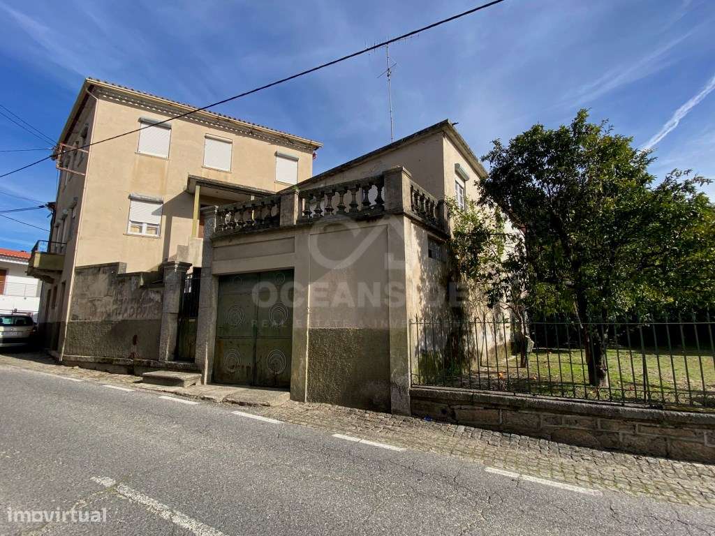 Moradia independente com 500 m2 área bruta-20