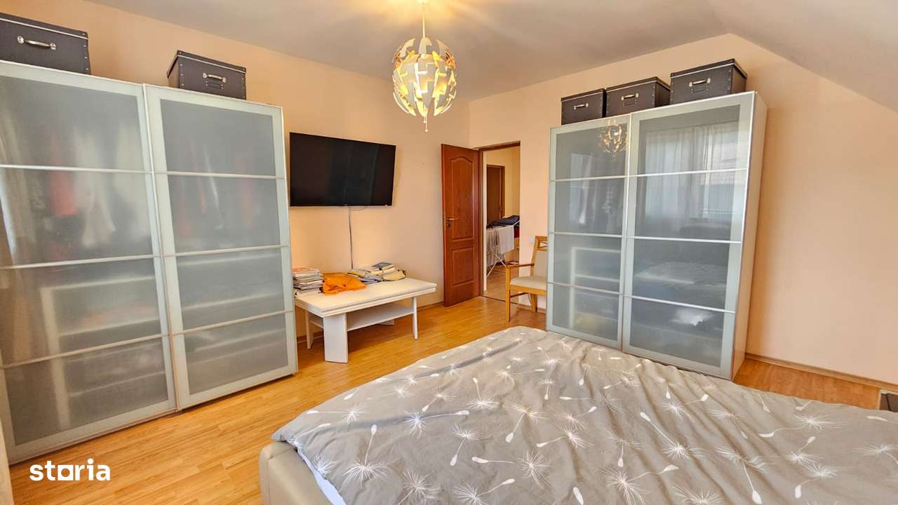 Casa de vis ,ideala familie,singur in curte,250000 Euro.Comision 0%-14