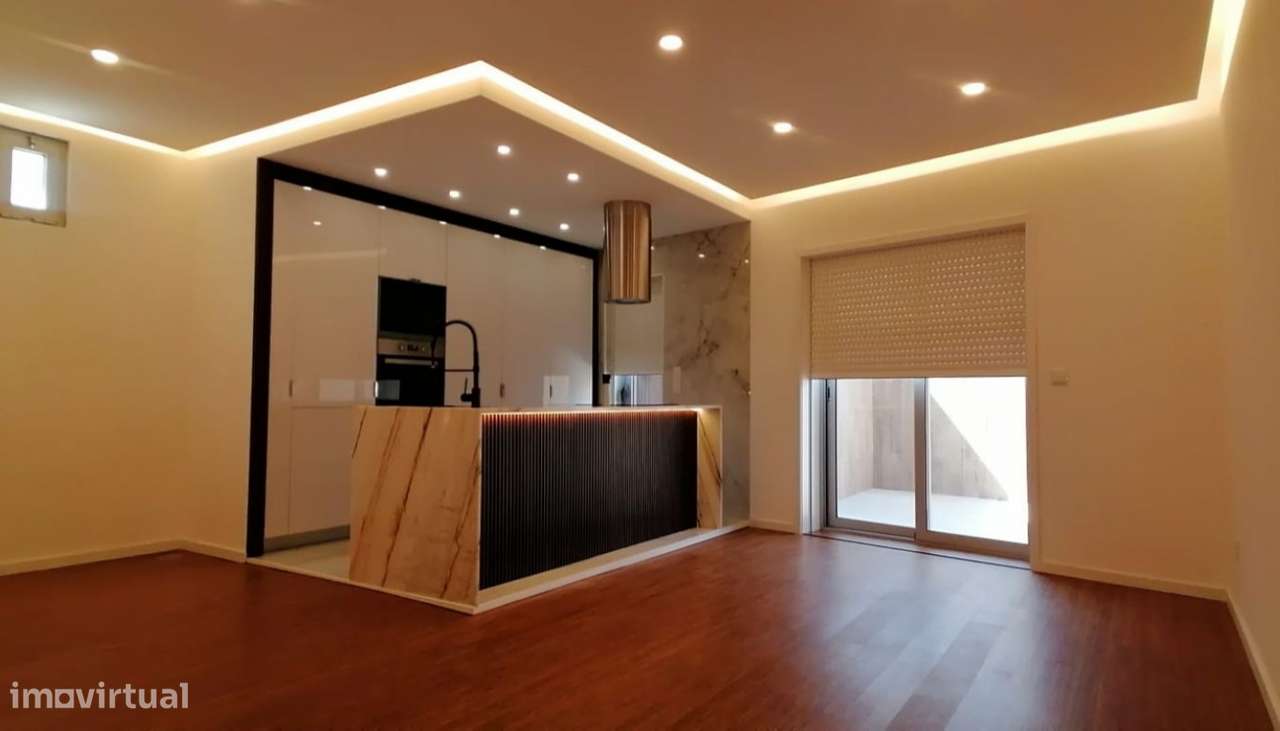 Venda de Apartamento T3, remodelado próximo do mar, na Póvoa de Varz - Grande imagem: 5/17