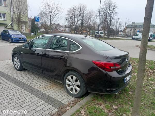 Opel Astra IV 1.4 T Business - 10