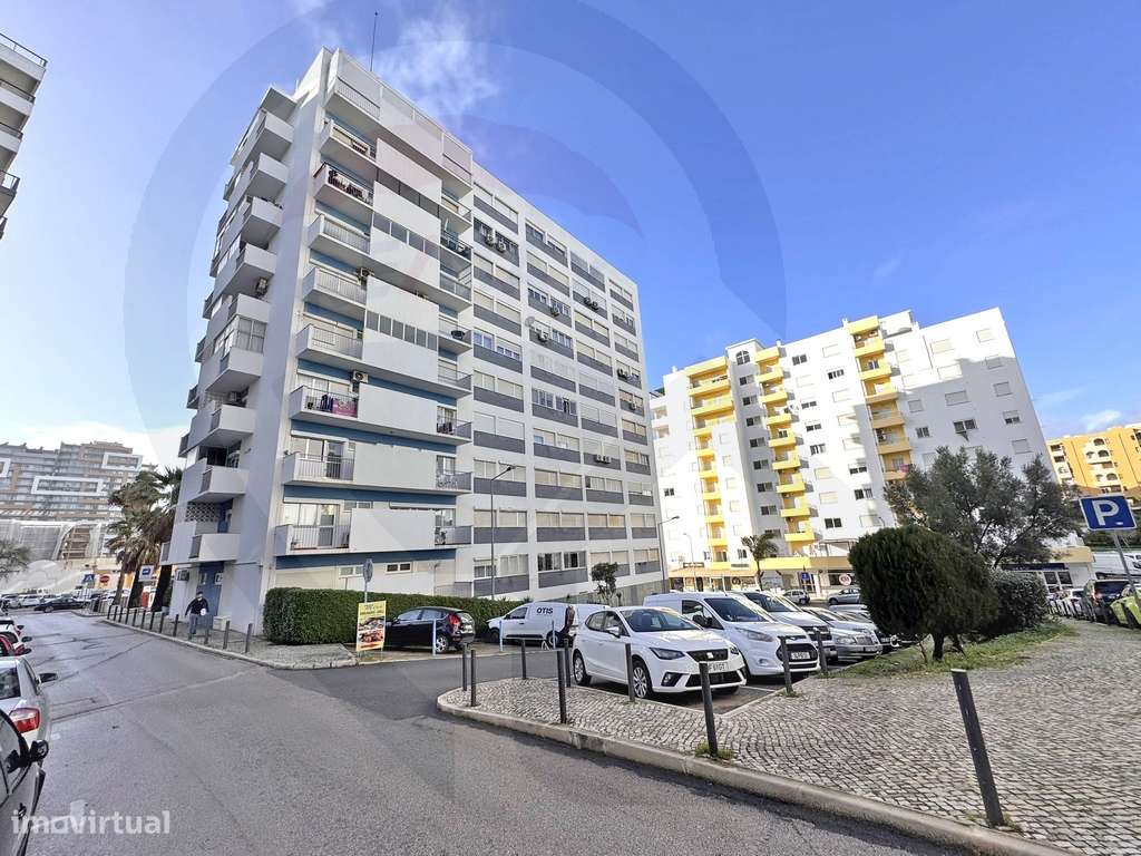Apartamento T2+1 com Varanda | Praia da Rocha Portimão-23