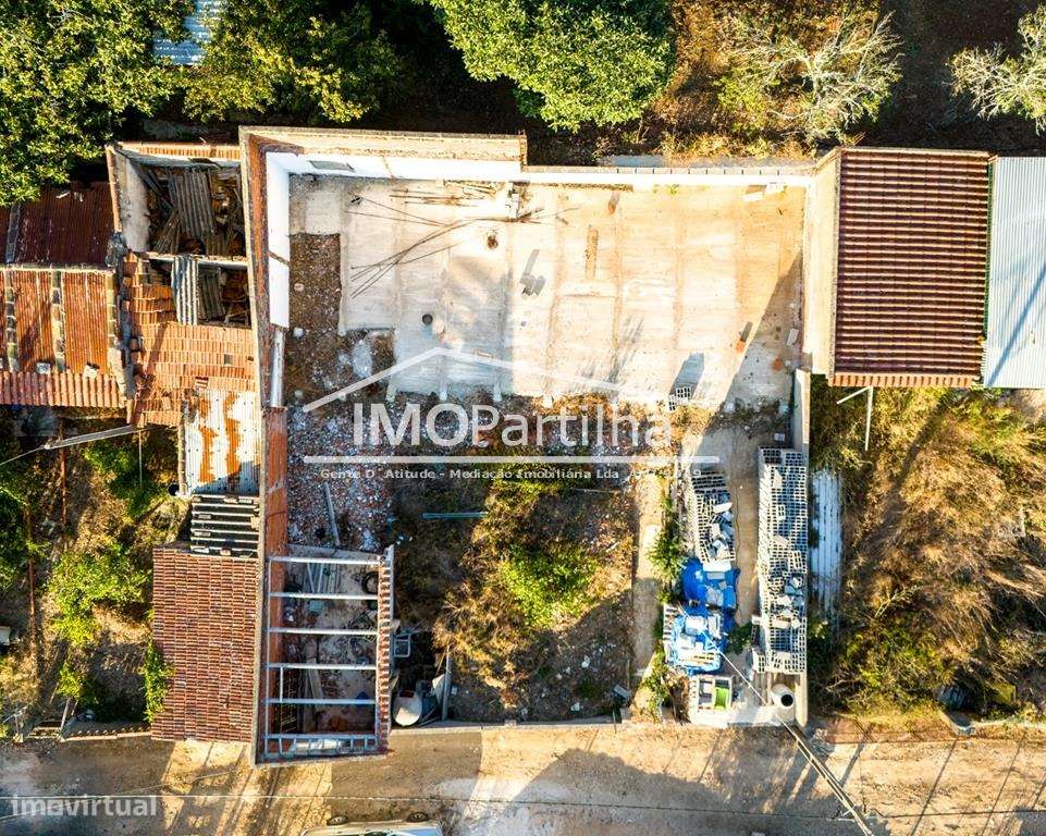 Manique de Cima | Prédio Urbano 255,5 m² | AUGI | Investimento-13