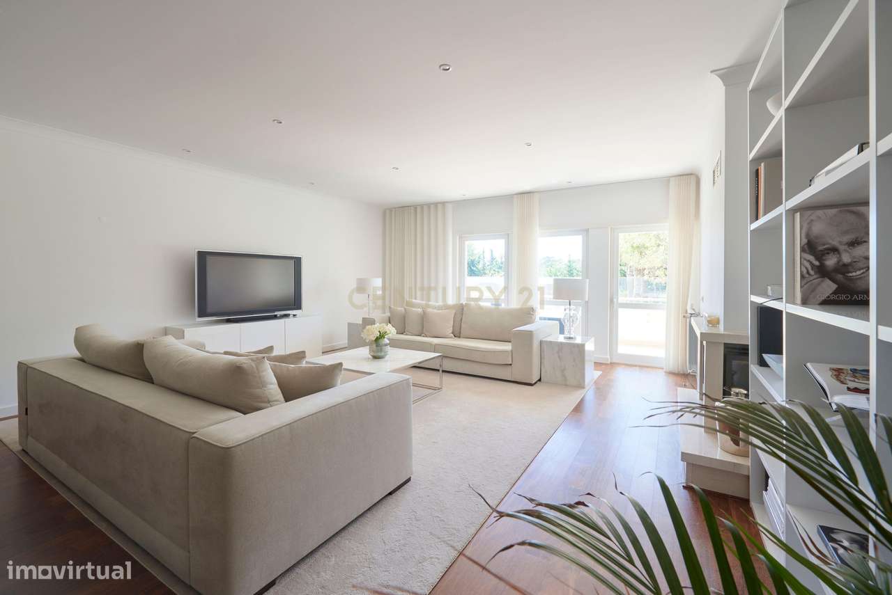 Apartamento T3 | com 2 suítes em Condomínio na Quinta da Beloura - Grande imagem: 2/55