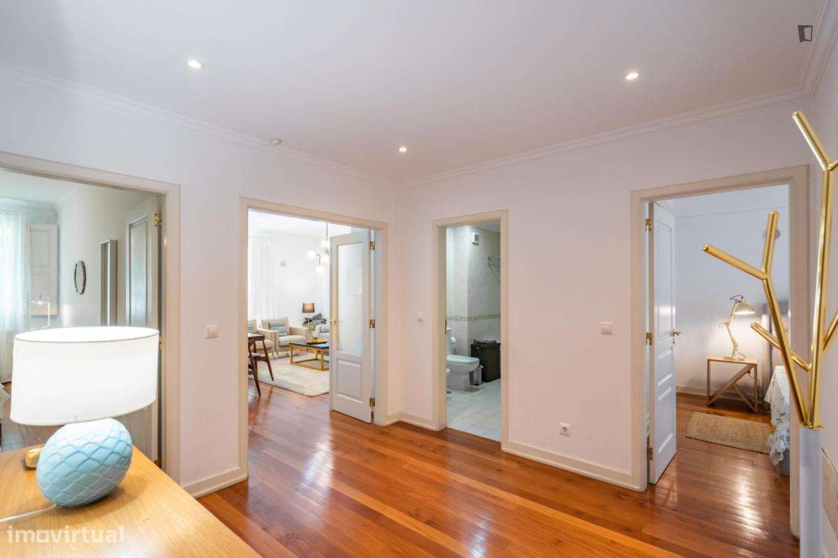 Apartamento com 2 quartos - localizado em Picoas Lisbon - Grande imagem: 2/10