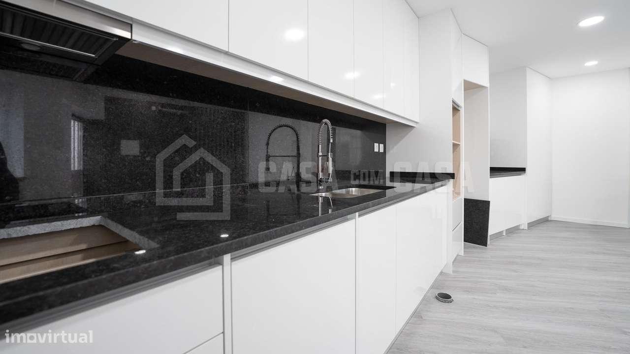 Moradia V3 em São Miguel de Outeiro - Grande imagem: 4/10