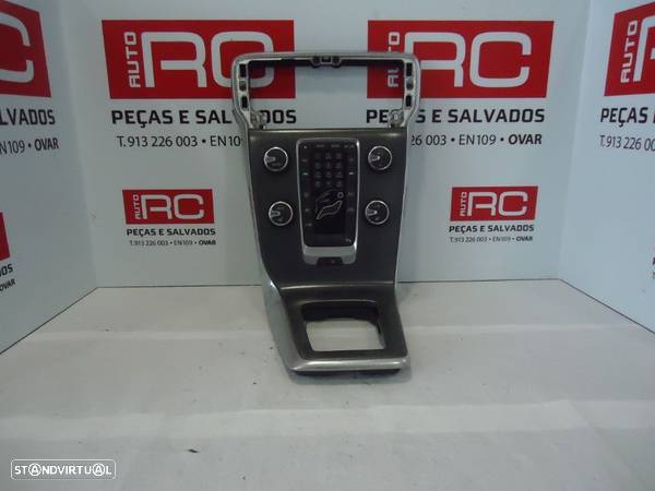 Consola Central Volvo V40 de 2012 - 1