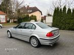 BMW Seria 3 328i - 3