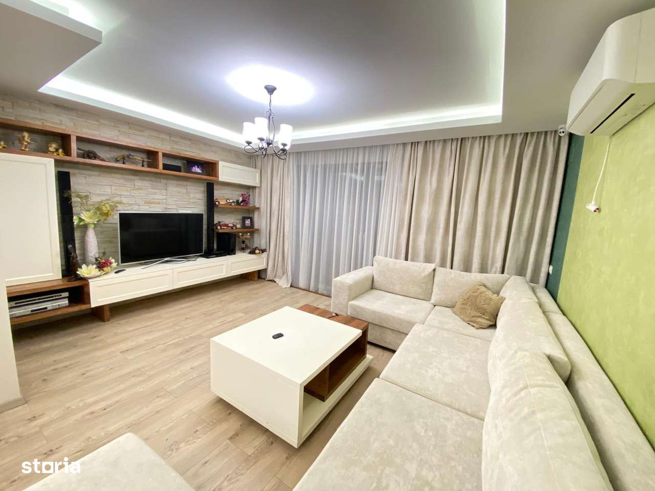 Casa 5 camere Valea Ursului Miroslava, crama, garaj , 1030 mp teren - Imagine principală: 3/12