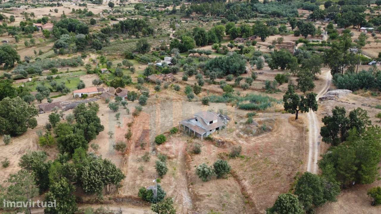 Terreno c/ Moradia p/ Terminar - Pero Viseu - Grande imagem: 3/43