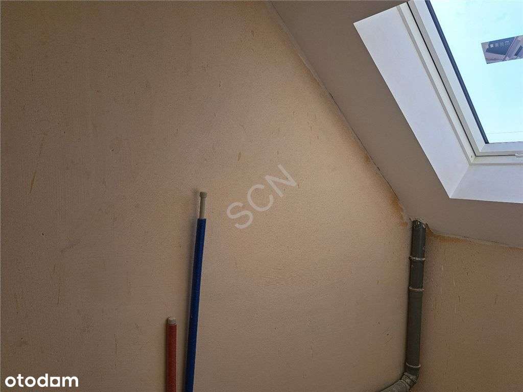 Wolnostojący dom w spokojnej okolicy.-11