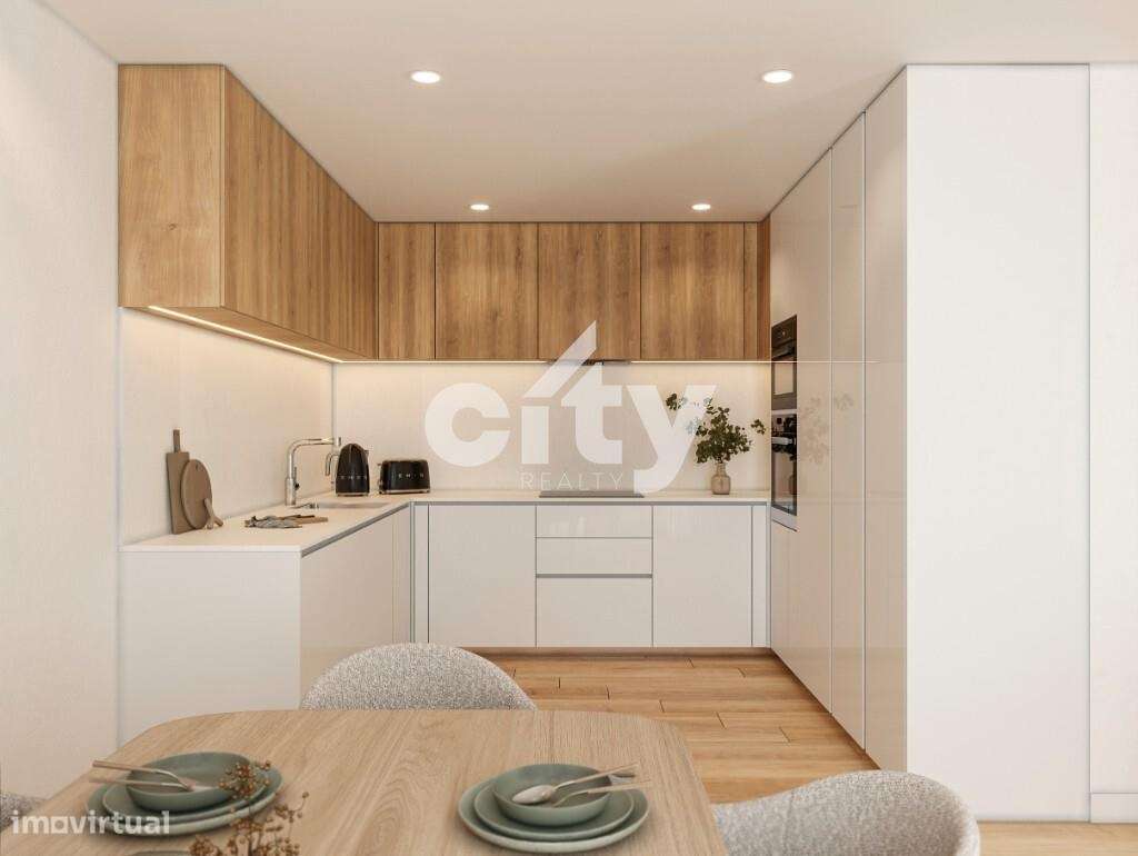 Apartamento T4 com Terraço Privado-1