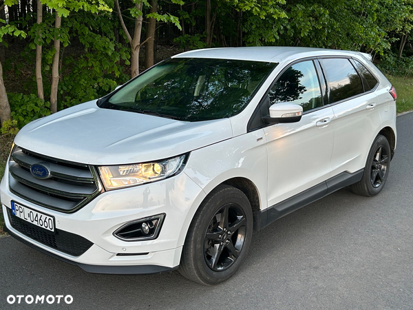 Ford EDGE 2.0 TDCi 4x4 Titanium - 8