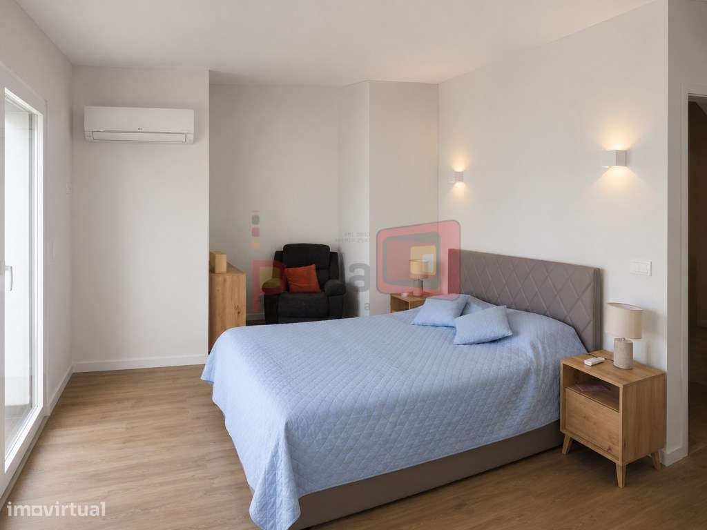 T2 + 1 DUPLEX SEMI-NOVO MONTIJO-12