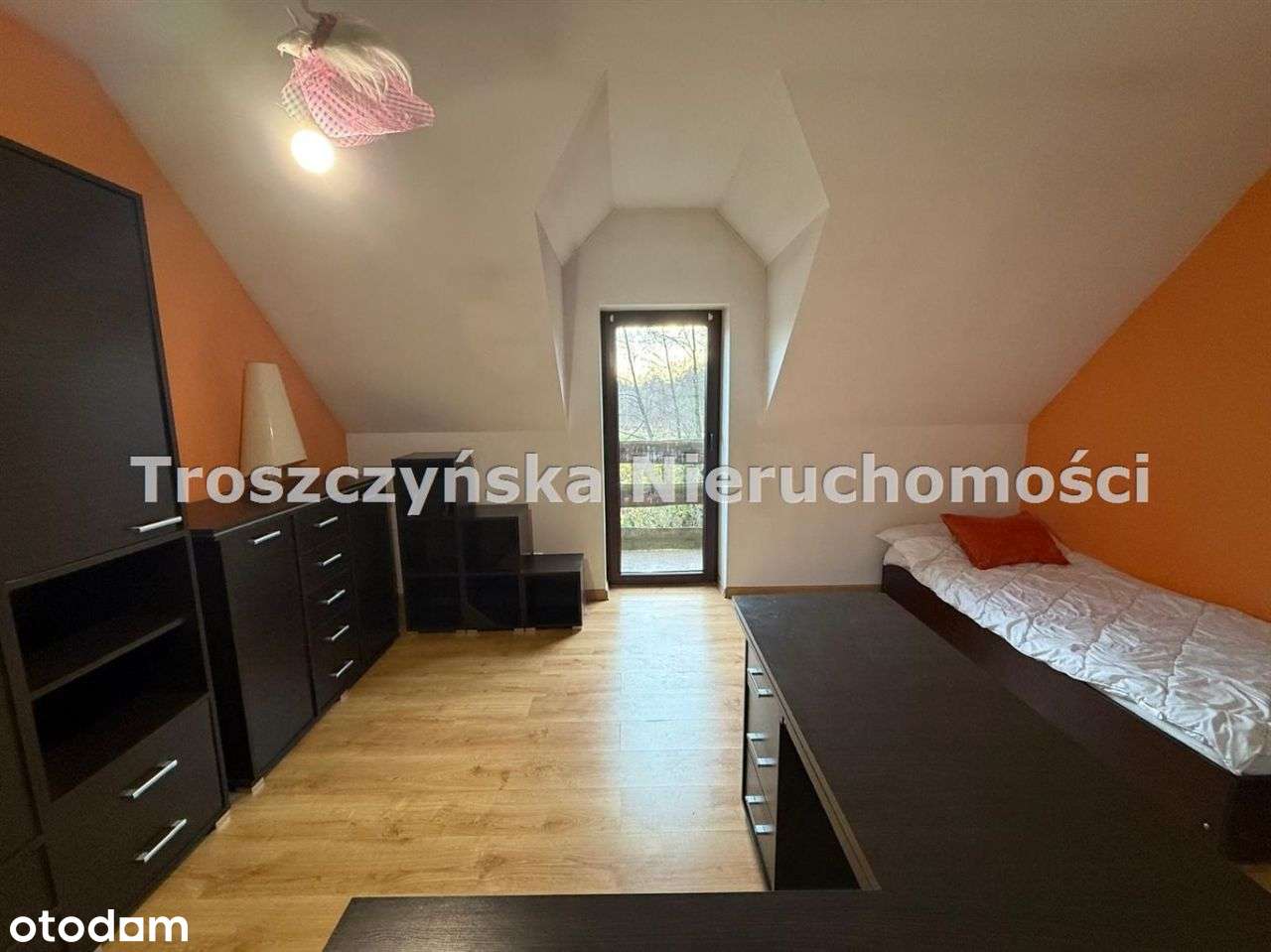 Duży dom Kolonia Poczesna z 2010 roku-12