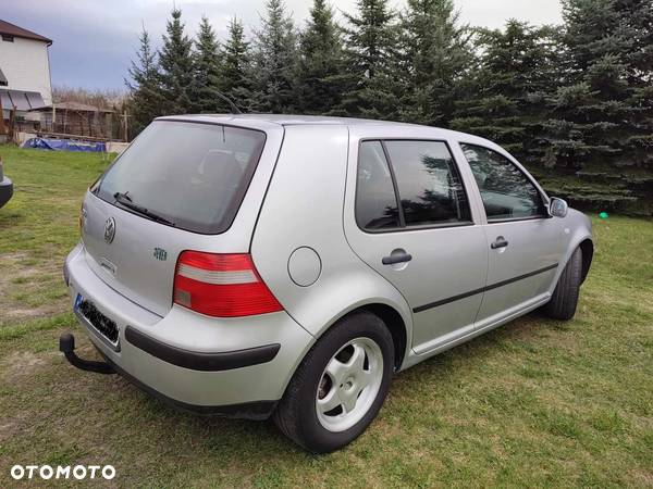 Volkswagen Golf IV 1.4 16V Trendline - 4