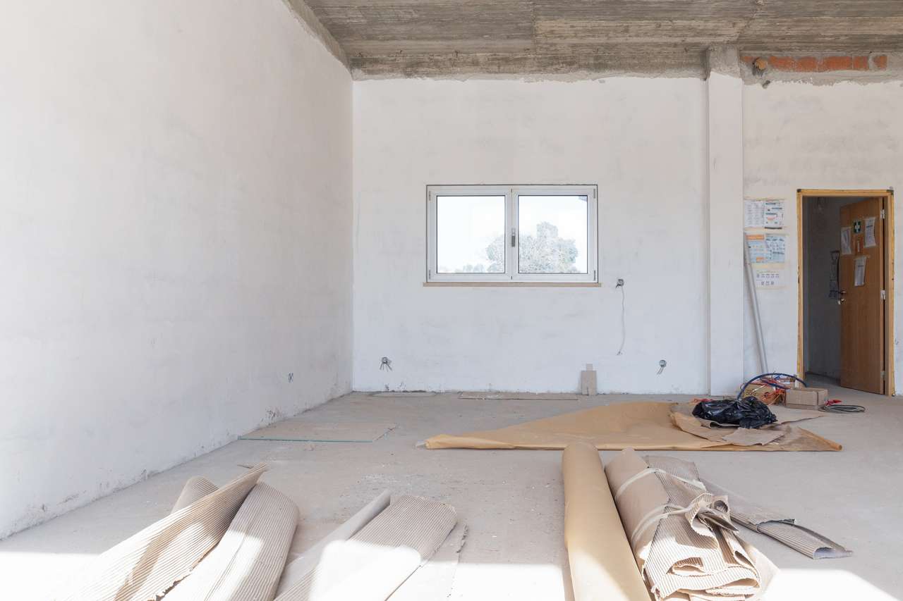 Loja Nova, em localização Premium, na Avenida Beato Nuno – Fátima - Grande imagem: 3/12