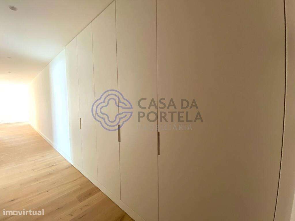 Apartamento T2 em Condomínio Privado de Luxo com Vista de Rio e Mar. - Grande imagem: 4/32