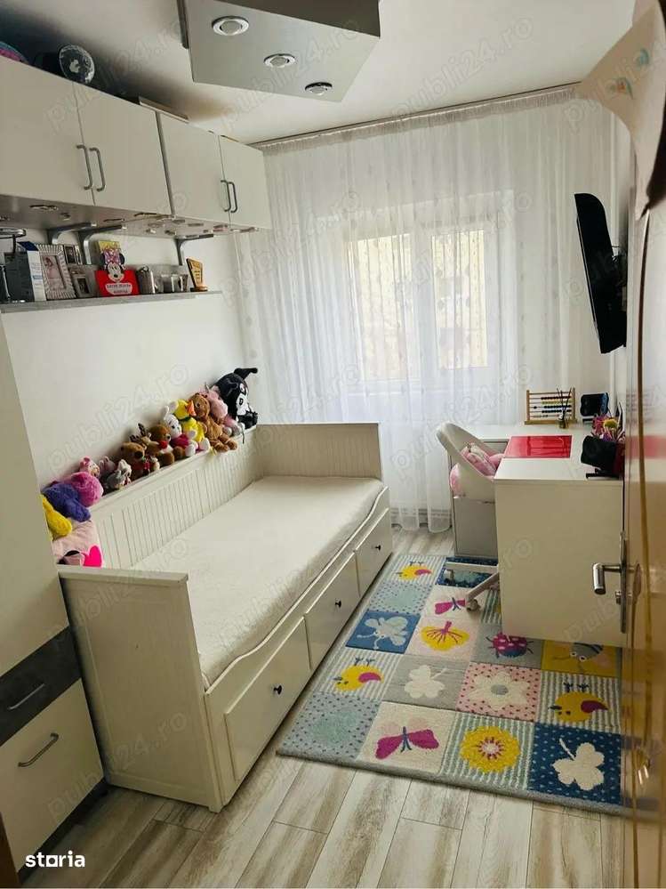 Apartament 3 camere - zona Lipovei - Etaj 2 - Centrala Proprie OCAZIE!-1