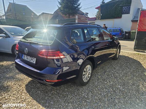 Volkswagen Golf 1.6 TDI Trendline - 4